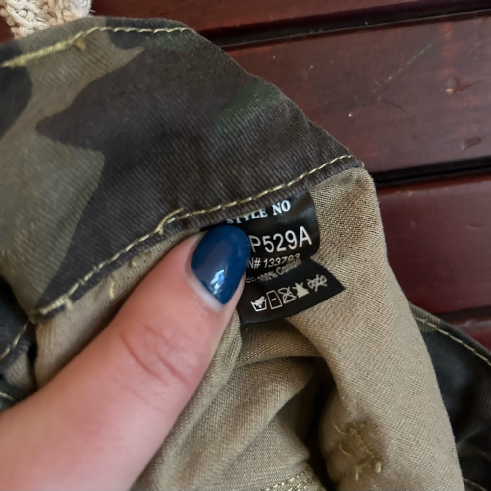 POL Camouflage Camo Cargo Army Joggers with Lace Detail Boho Women’s Size Large - Picture 6 of 6